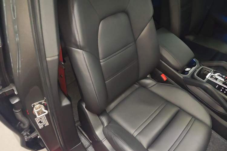 Used Porsche Cayenne 2019 Cayenne 3.0T Right Front Seat