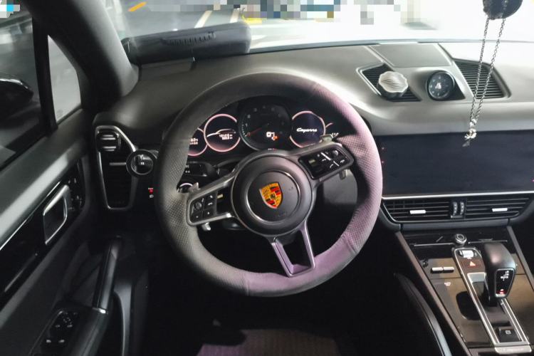 Used Porsche Cayenne 2019 Cayenne 3.0T Steering Wheel