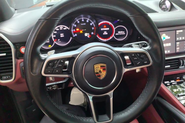 Used Porsche Cayenne 2019 Cayenne 3.0T Steering Wheel