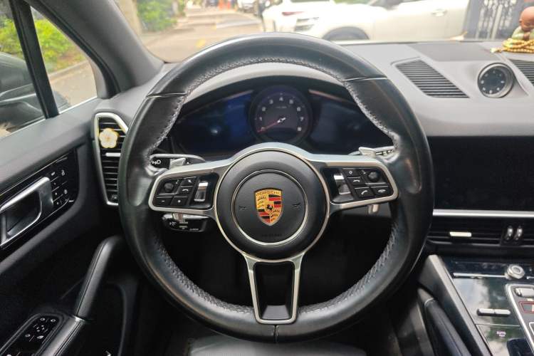 Used Porsche Cayenne 2019 Cayenne 3.0T Steering Wheel