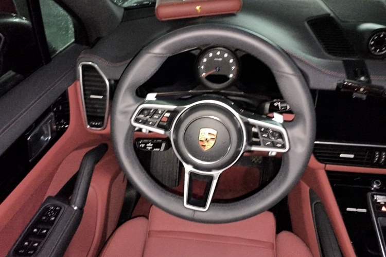 Used Porsche Cayenne 2019 Cayenne 3.0T Steering Wheel