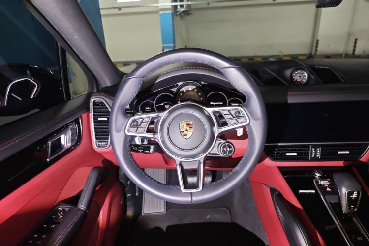 Used Porsche Cayenne 2019 Cayenne Coupé 3.0T Steering Wheel