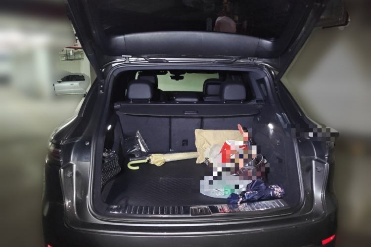 Used Porsche Cayenne 2019 Cayenne 3.0T Trunk
