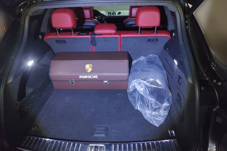 Used Porsche Cayenne 2019 Cayenne 3.0T Trunk