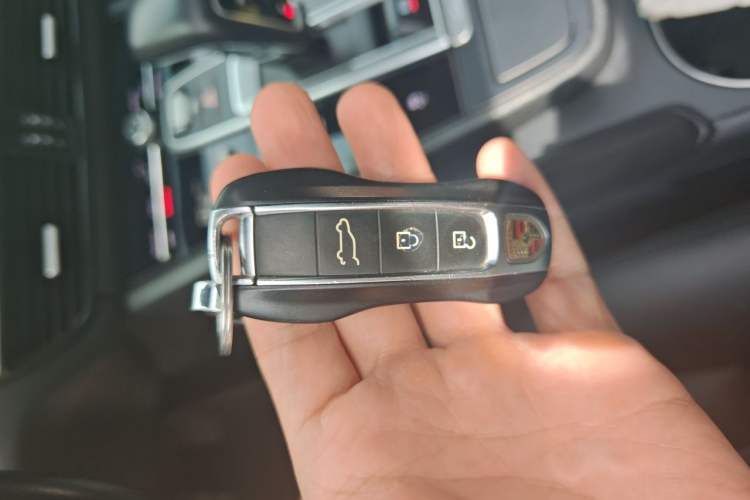 Used Porsche Cayenne 2019 Cayenne 3.0T Vehicle Key