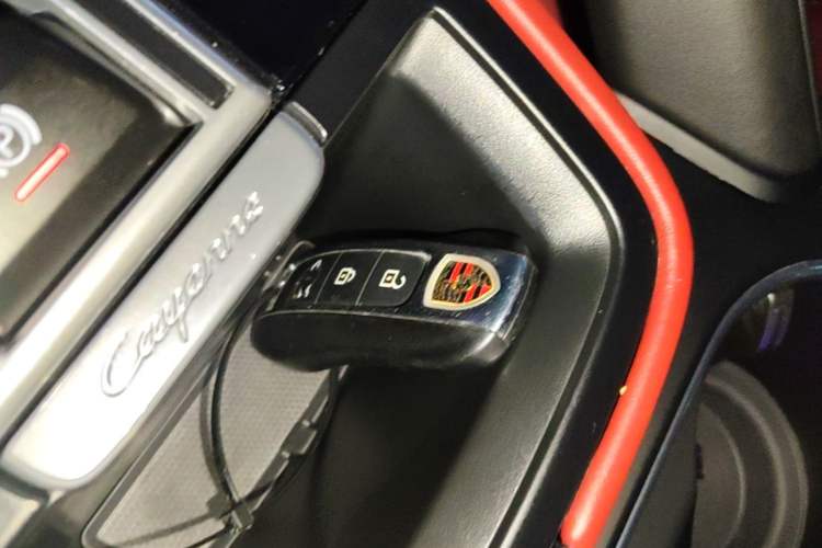 Used Porsche Cayenne 2019 Cayenne Coupé 3.0T Vehicle Key