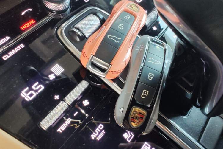 Used Porsche Cayenne 2019 Cayenne 3.0T Vehicle Key