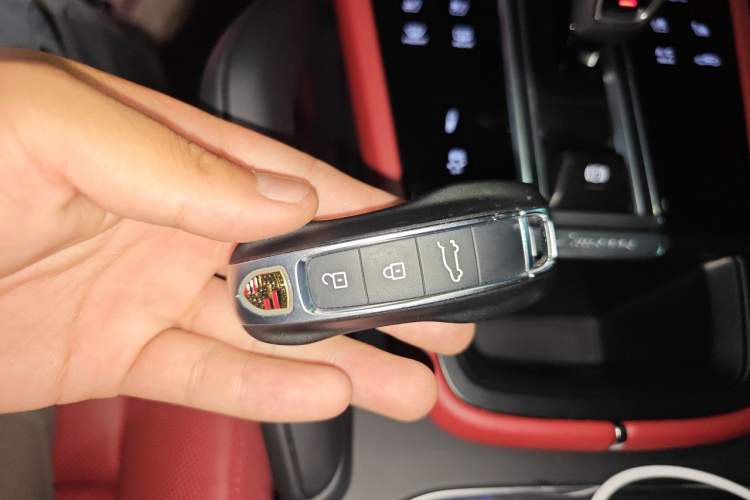 Used Porsche Cayenne 2019 Cayenne Coupé 3.0T Vehicle Key