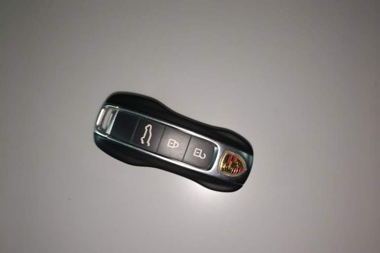 Used Porsche Cayenne 2019 Cayenne 3.0T Vehicle Key