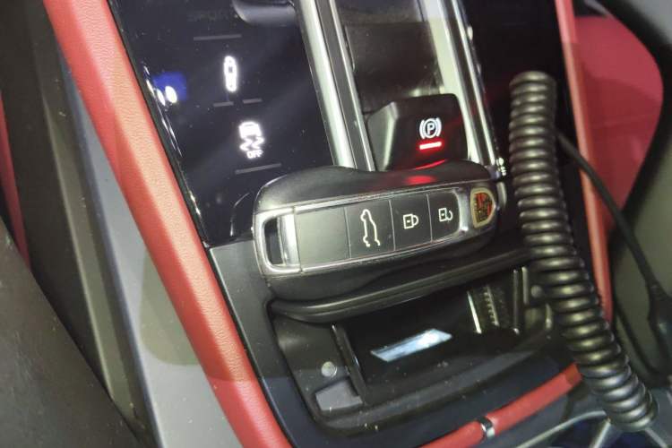 Used Porsche Cayenne 2019 Cayenne Coupé 3.0T Vehicle Key