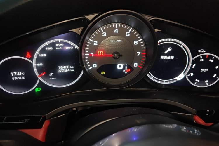 Used Porsche Cayenne 2019 Cayenne 3.0T Instrument Cluster