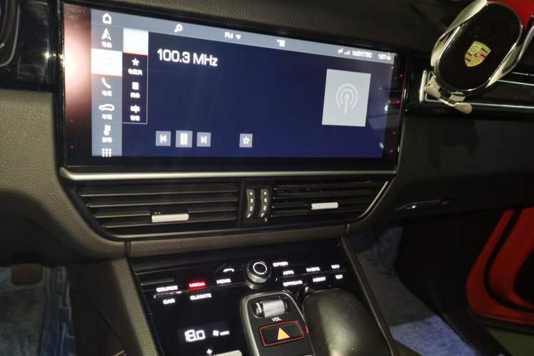 Used Porsche Cayenne 2019 Cayenne Coupé 3.0T Audio And AC Panel