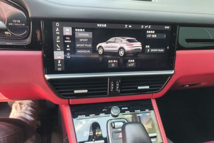 Used Porsche Cayenne 2019 Cayenne Coupé 3.0T Audio And AC Panel