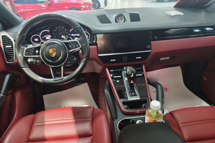 Used Porsche Cayenne 2019 Cayenne Coupé 3.0T Center Console