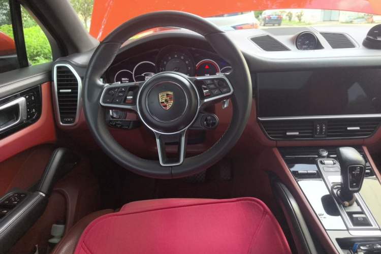 Used Porsche Cayenne 2019 Cayenne Coupé 3.0T Center Console