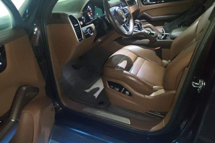 Used Porsche Cayenne 2019 Cayenne 3.0T Driver Seat