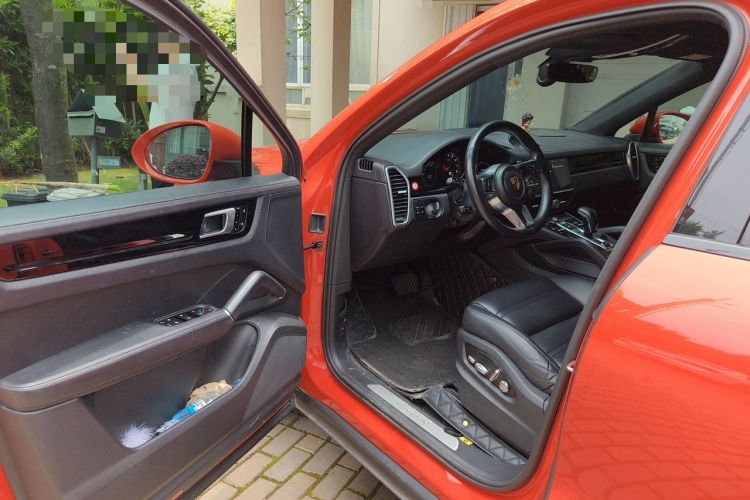 Used Porsche Cayenne 2019 Cayenne Coupé 3.0T Driver Seat