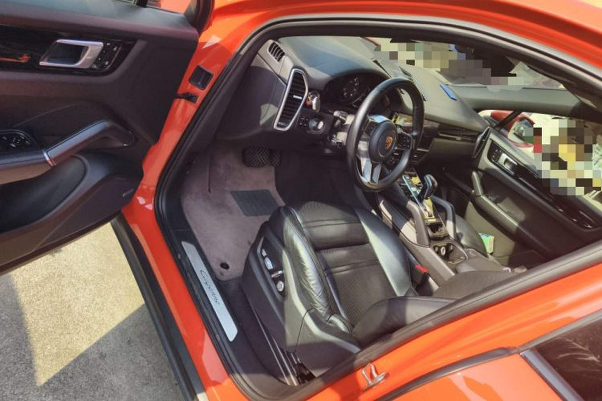 Used Porsche Cayenne 2019 Cayenne Coupé 3.0T Driver Seat