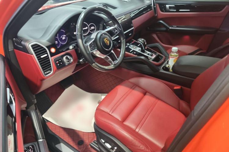 Used Porsche Cayenne 2019 Cayenne Coupé 3.0T Driver Seat