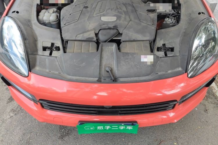 Used Porsche Cayenne  Engine Bay
