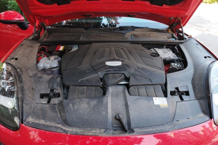 Used Porsche Cayenne 2019 Cayenne Coupé 3.0T Engine Bay