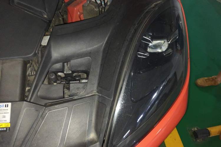 Used Porsche Cayenne 2019 Cayenne Coupé 3.0T Engine Bay Left