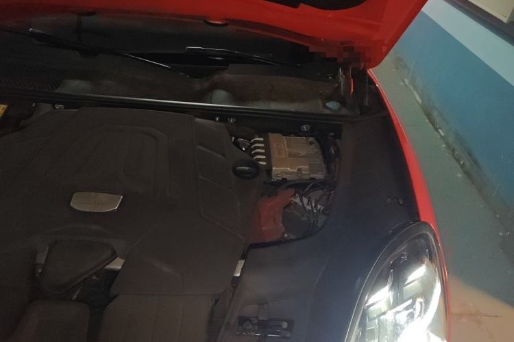 Used Porsche Cayenne 2019 Cayenne Coupé 3.0T Engine Bay Left
