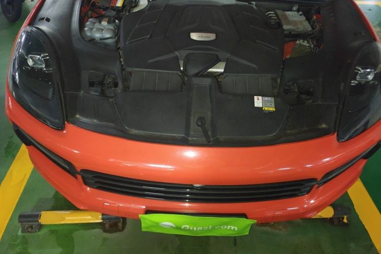 Used Porsche Cayenne 2019 Cayenne Coupé 3.0T Engine Bay