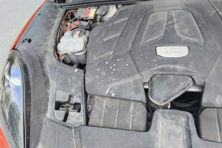 Used Porsche Cayenne 2019 Cayenne Coupé 3.0T Engine Bay Right