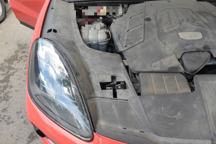 Used Porsche Cayenne  Engine Bay Right