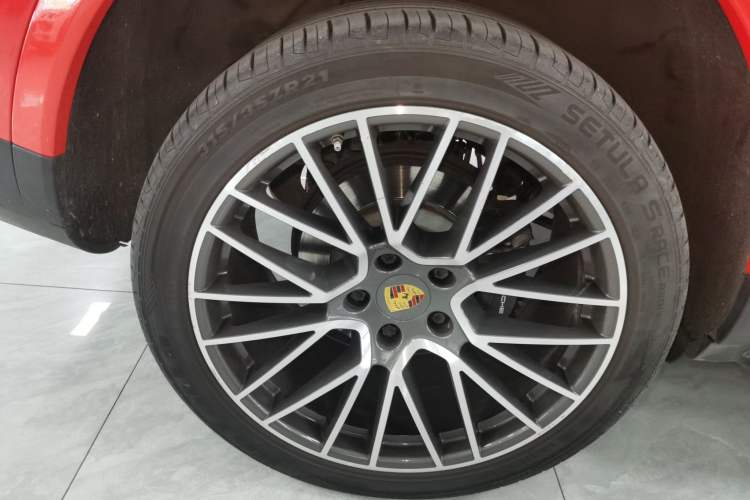 Used Porsche Cayenne 2019 Cayenne Coupé 3.0T Exterior 5