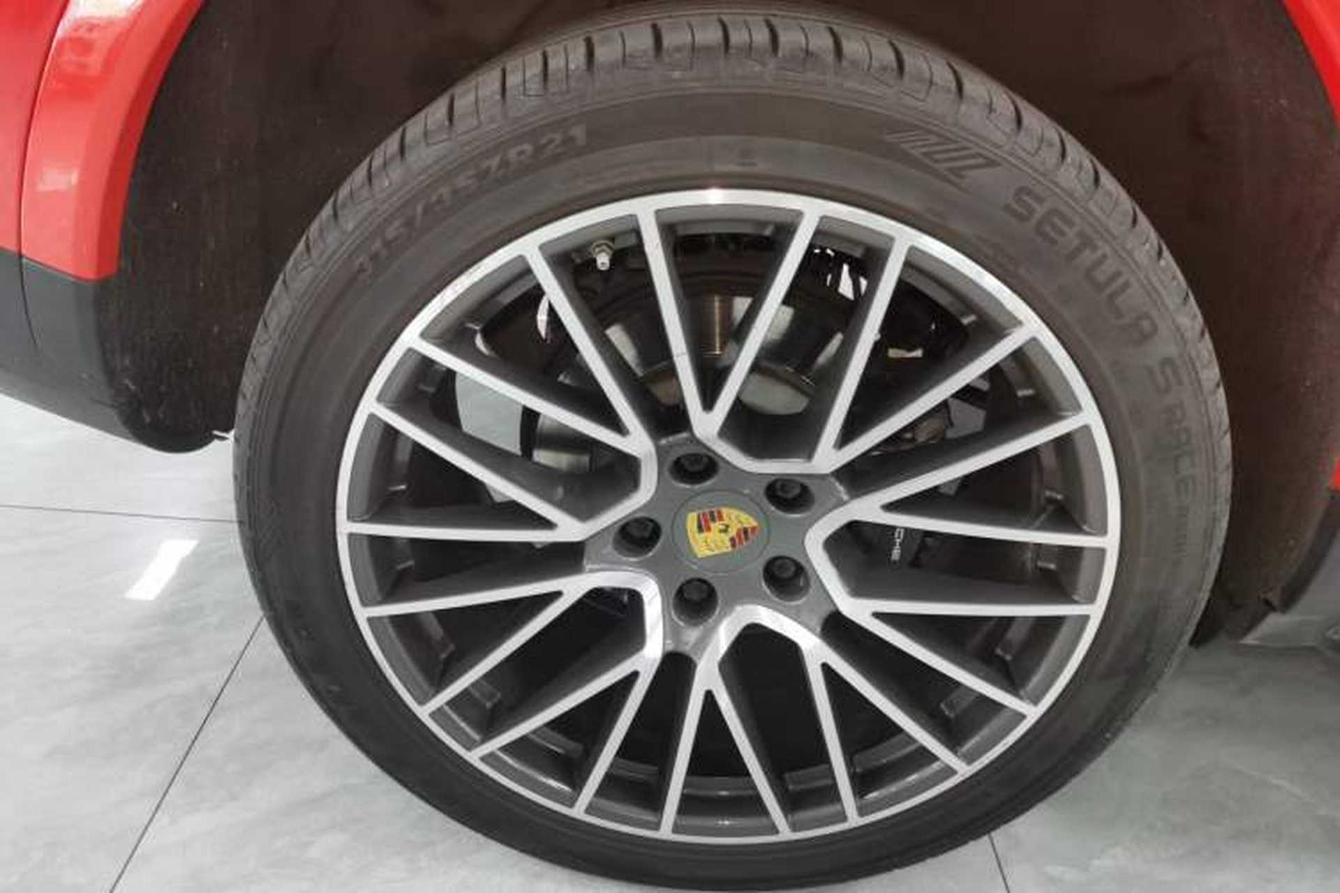 Used Porsche Cayenne 2019 Cayenne Coupé 3.0T Exterior 5