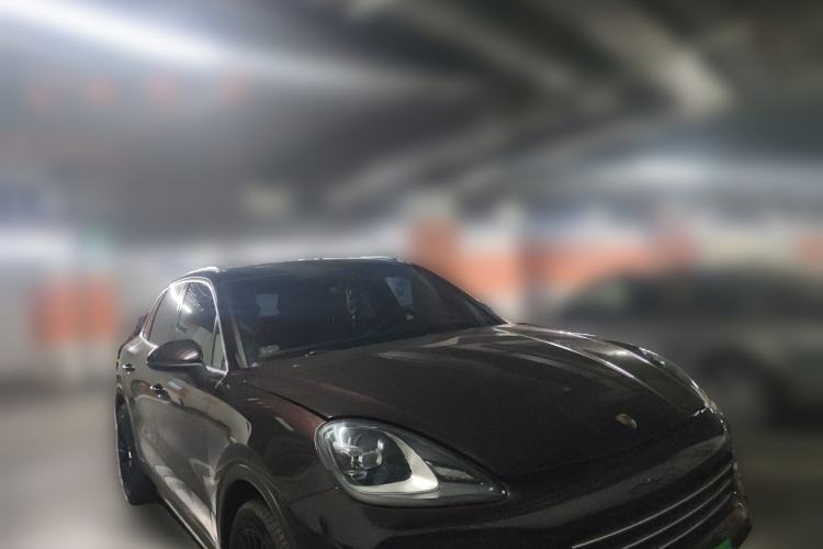 Used Porsche Cayenne 2019 Cayenne 3.0T Front Right 45 Deg