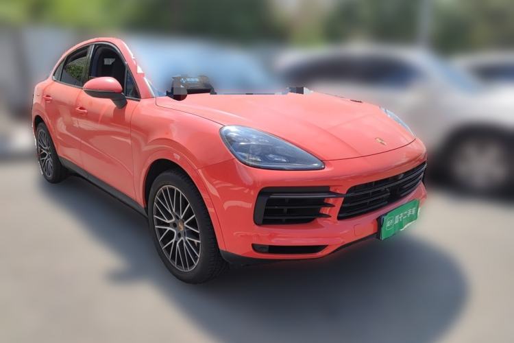 Used Porsche Cayenne  Front Right 45 Deg