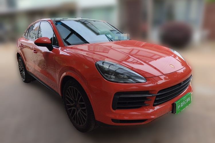 Used Porsche Cayenne 2019 Cayenne Coupé 3.0T Front Right 45 Deg