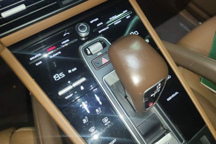Used Porsche Cayenne 2019 Cayenne 3.0T Gear Lever