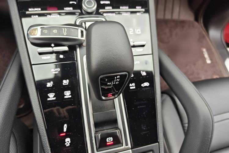Used Porsche Cayenne 2019 Cayenne Coupé 3.0T Gear Lever