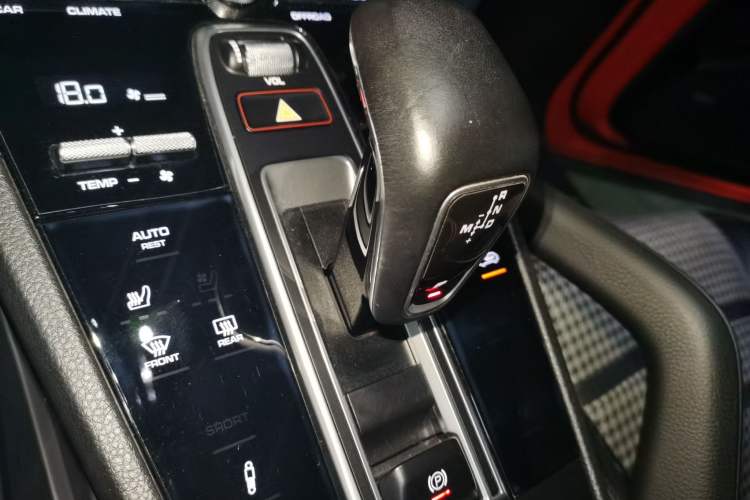 Used Porsche Cayenne 2019 Cayenne Coupé 3.0T Gear Lever