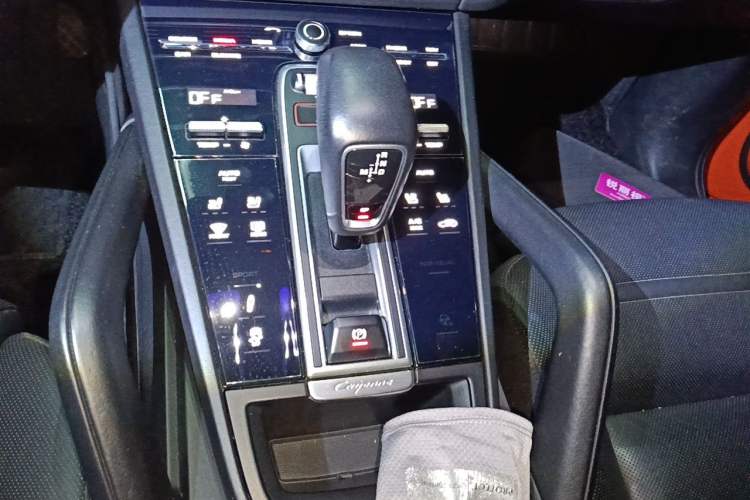 Used Porsche Cayenne 2019 Cayenne Coupé 3.0T Gear Lever