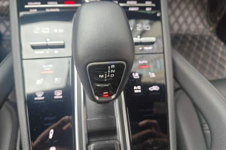 Used Porsche Cayenne 2019 Cayenne Coupé 3.0T Gear Lever