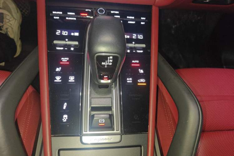 Used Porsche Cayenne 2019 Cayenne Coupé 3.0T Gear Lever