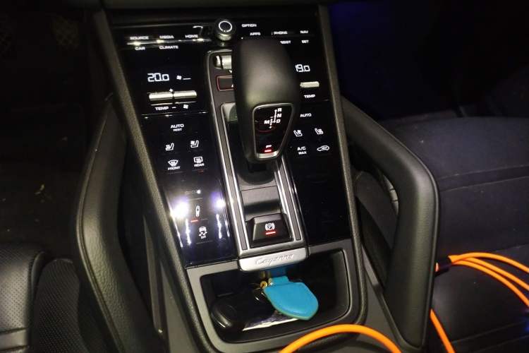 Used Porsche Cayenne 2019 Cayenne Coupé 3.0T Gear Lever