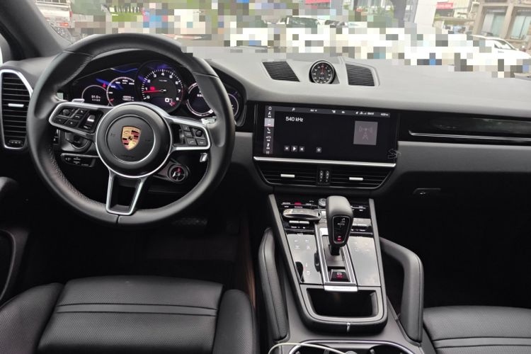 Used Porsche Cayenne 2019 Cayenne Coupé 3.0T Interior 2