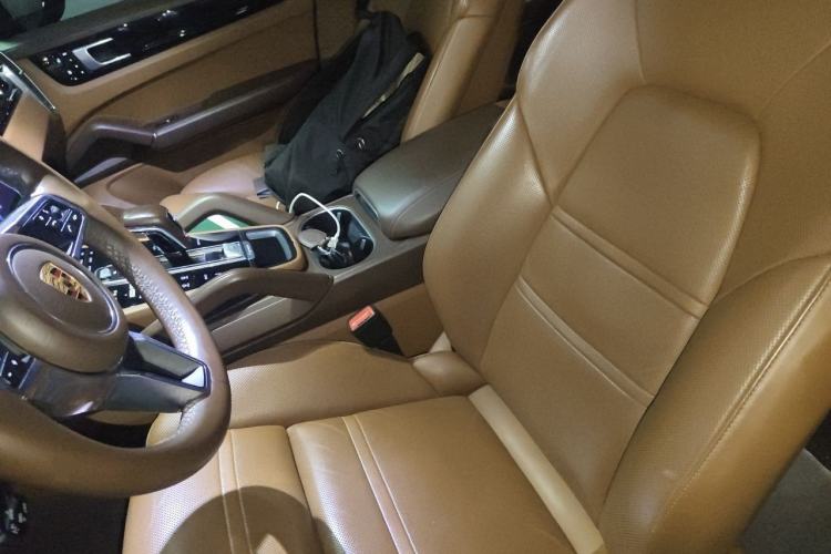 Used Porsche Cayenne 2019 Cayenne 3.0T Left Front Seat