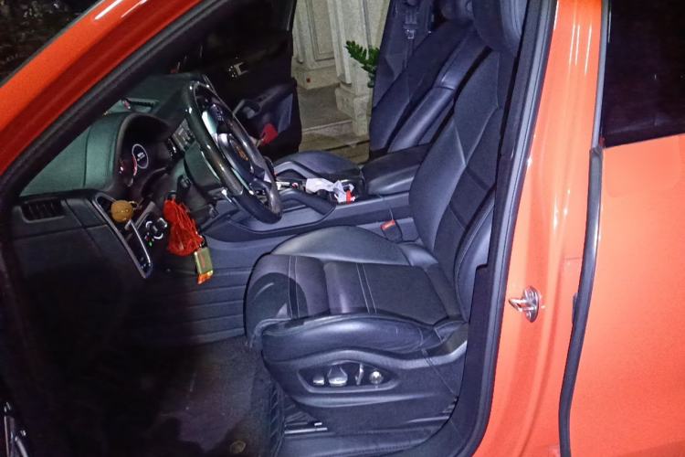 Used Porsche Cayenne 2019 Cayenne Coupé 3.0T Left Front Seat