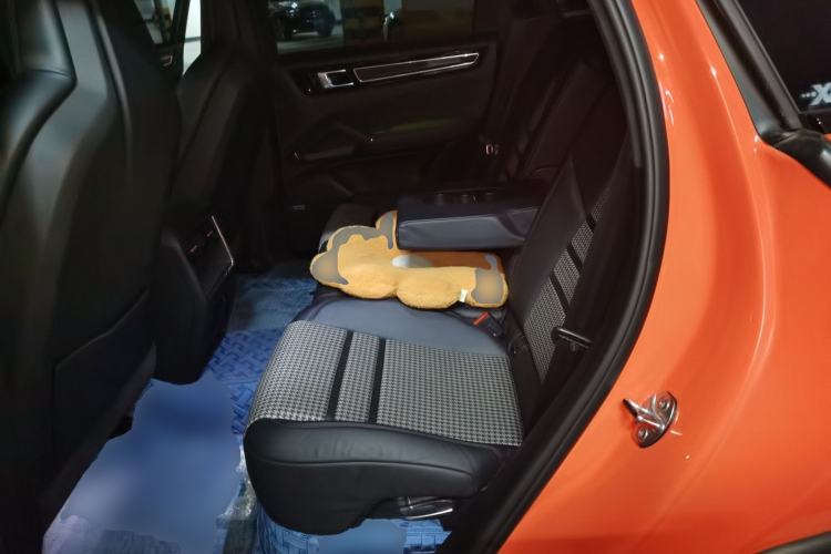 Used Porsche Cayenne 2019 Cayenne Coupé 3.0T Left Rear Seat