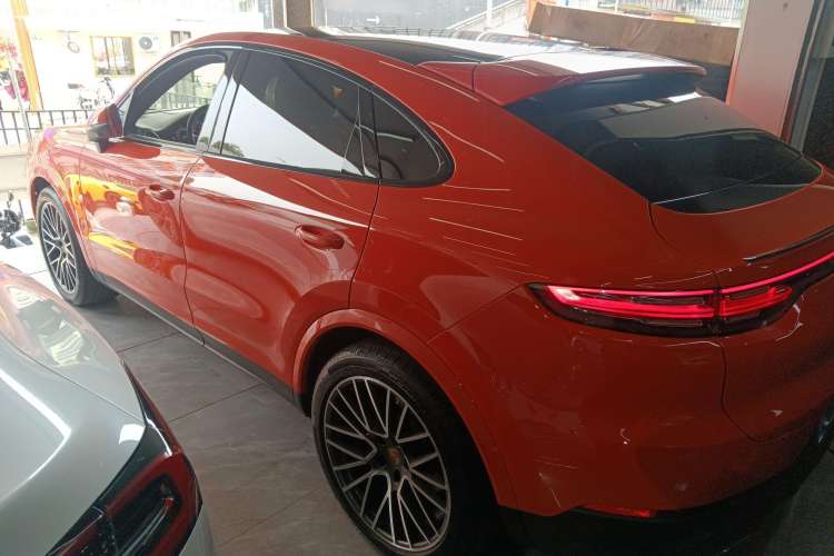 Used Porsche Cayenne 2019 Cayenne 3.0T Left Side