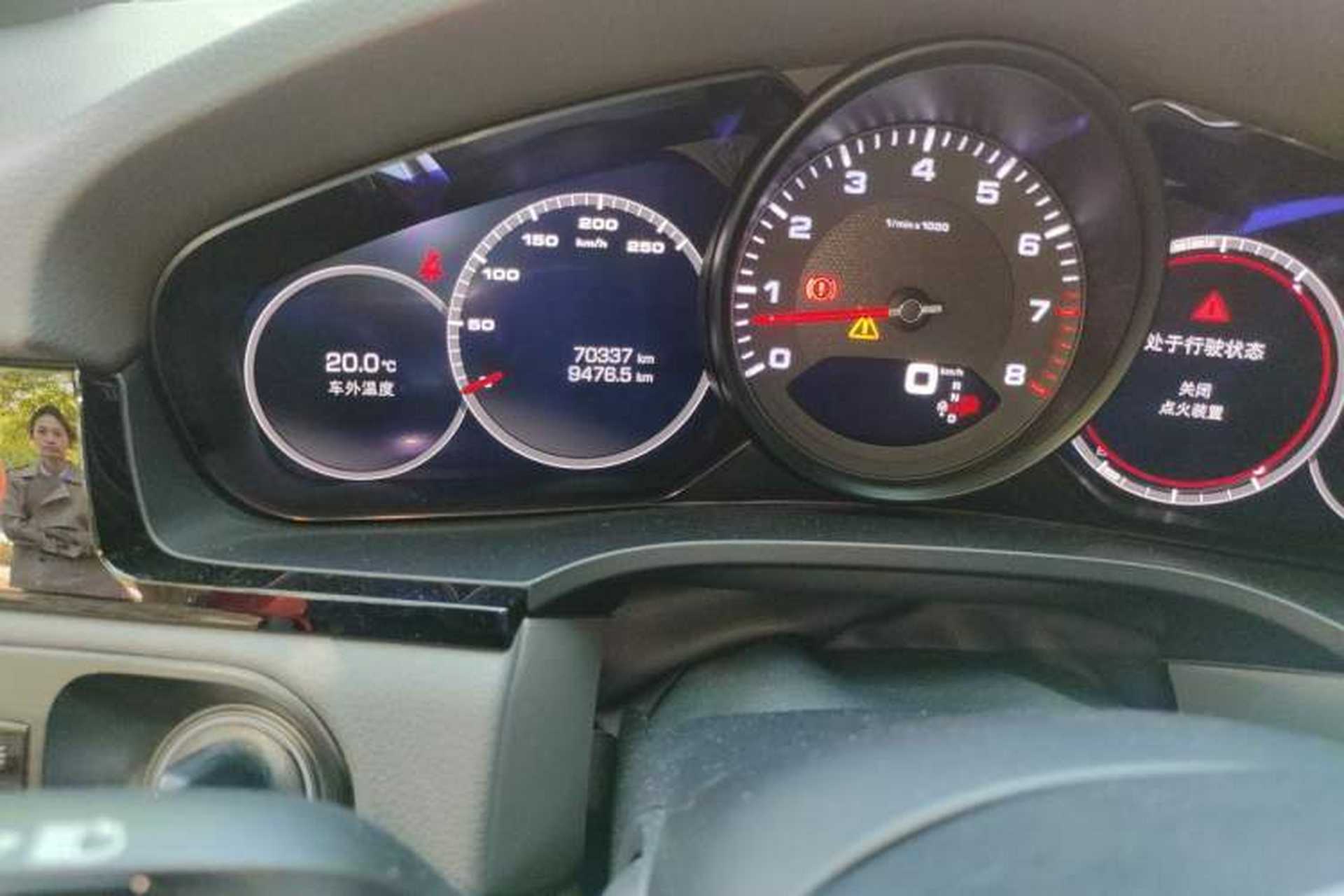 Used Porsche Cayenne 2019 Cayenne Coupé 3.0T Odometer Close Up