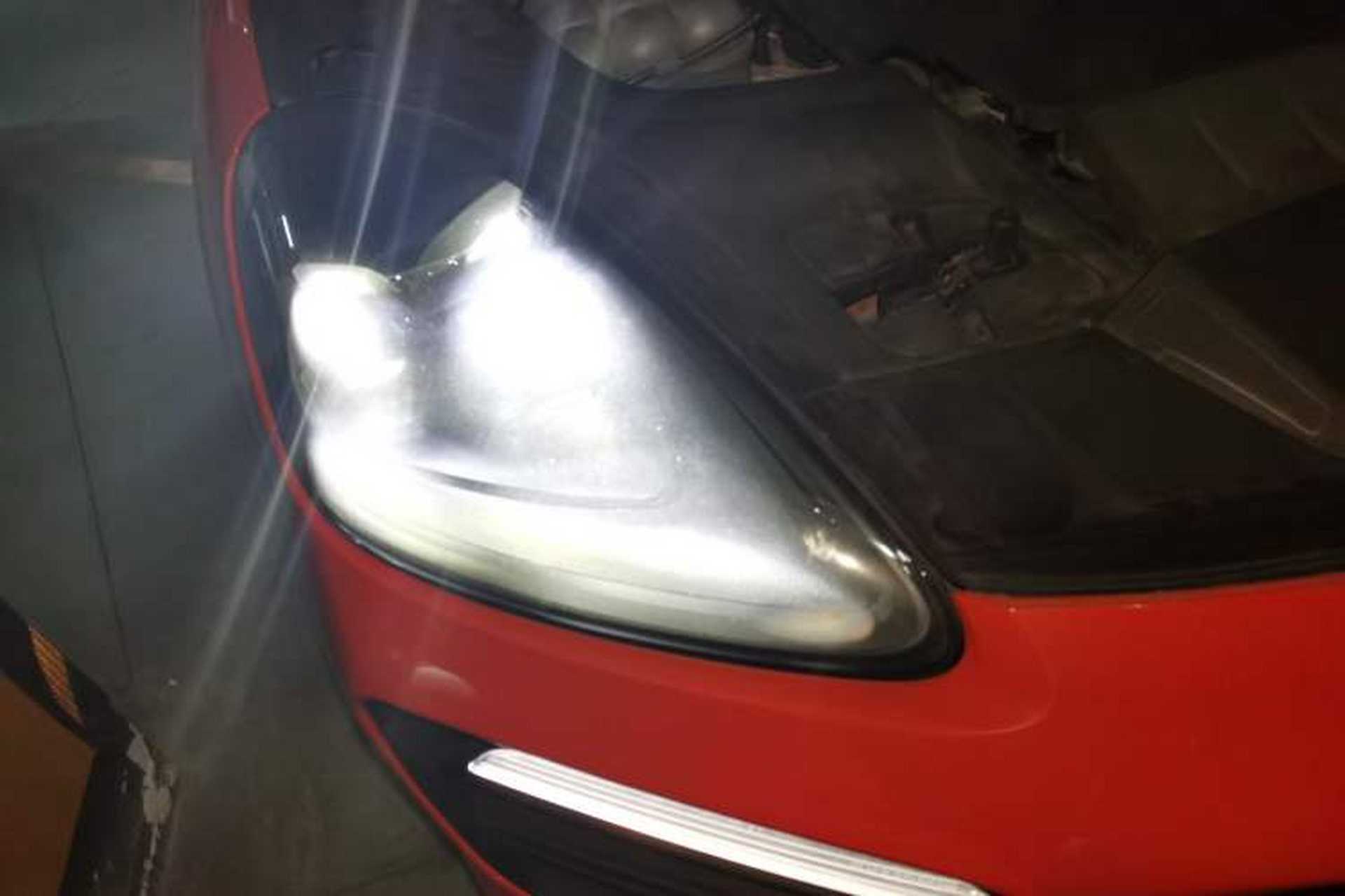 Used Porsche Cayenne 2019 Cayenne Coupé 3.0T Right Front Headlight