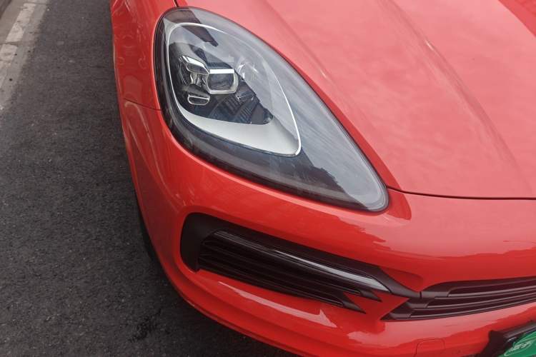 Used Porsche Cayenne 2019 Cayenne Coupé 3.0T Right Front Headlight